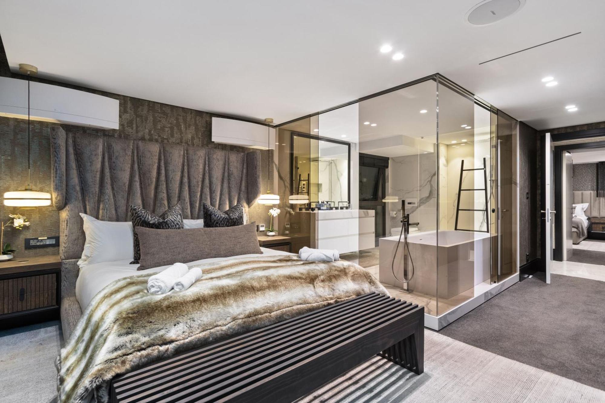 Aurum 501 * Cape Town